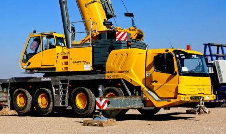 Transport d'engins de chantier à Yssingeaux