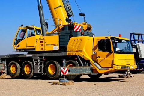 Transport d'engins de chantier à Yssingeaux