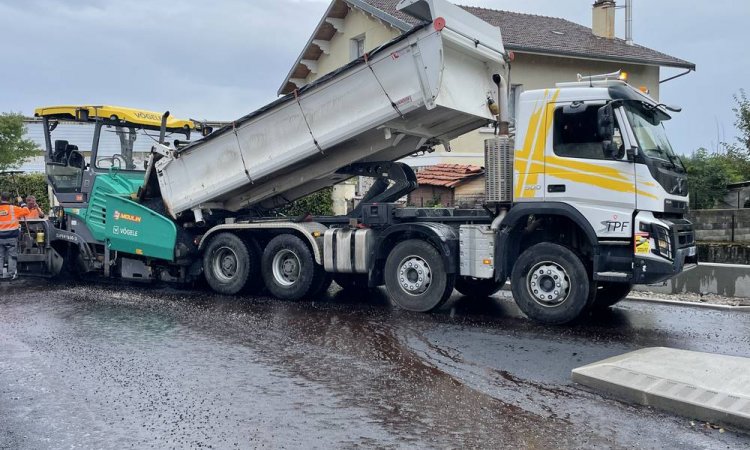 Location camion et benne - Yssingeaux - Transport Pichon Florent